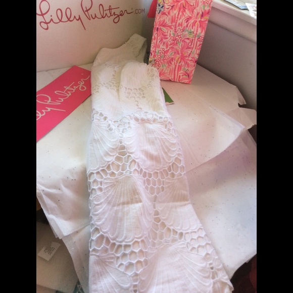Lilly Pulitzer Jumbo Seashell Eyelet Dress - Picture 5 of 13
